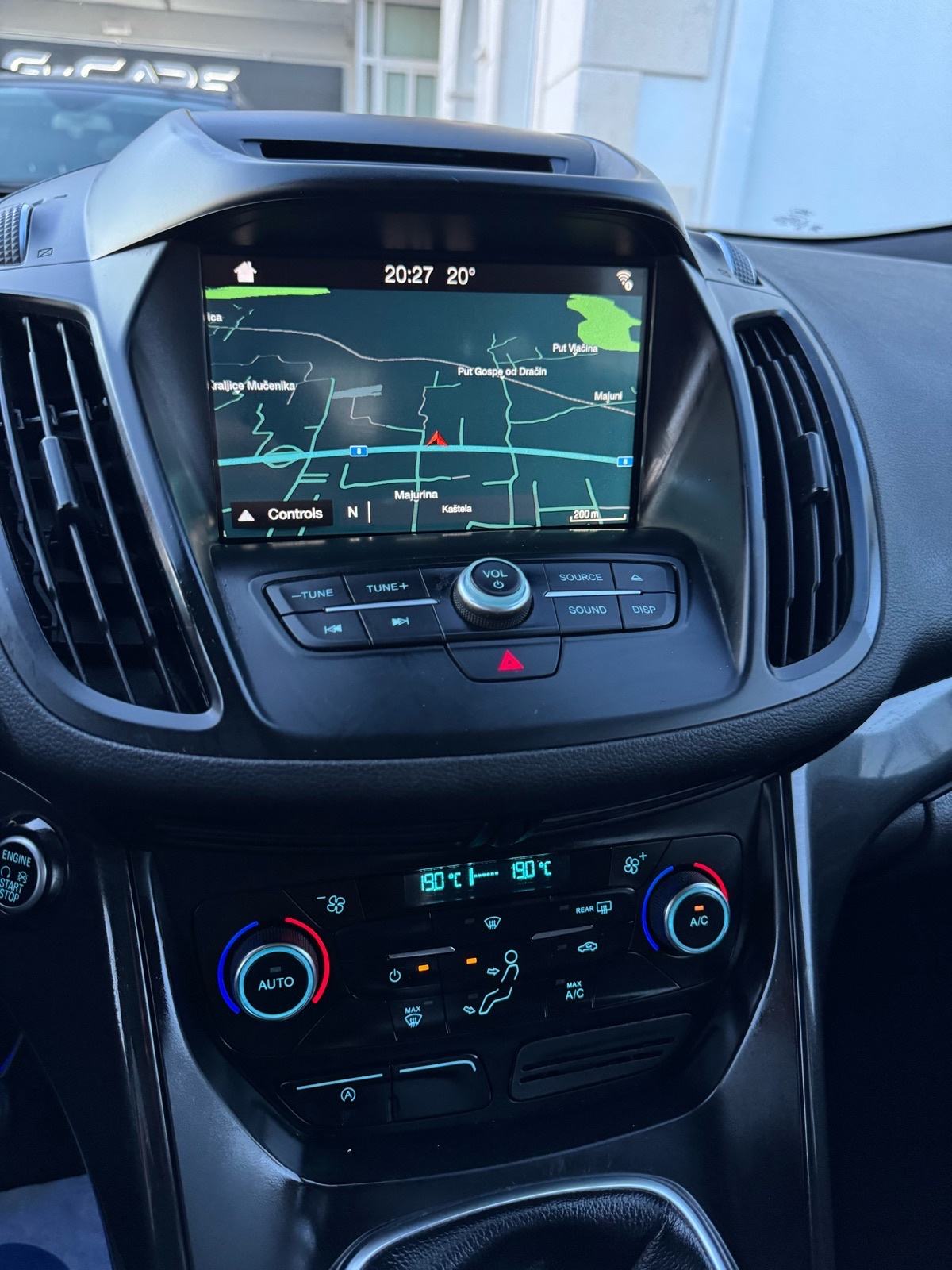 Ford Kuga 1,5 TDCi —Mod 2019—110tkm—REG.GOD.DANA—AMBIENT—NAVI—JAMSTVO!, fotografija 15