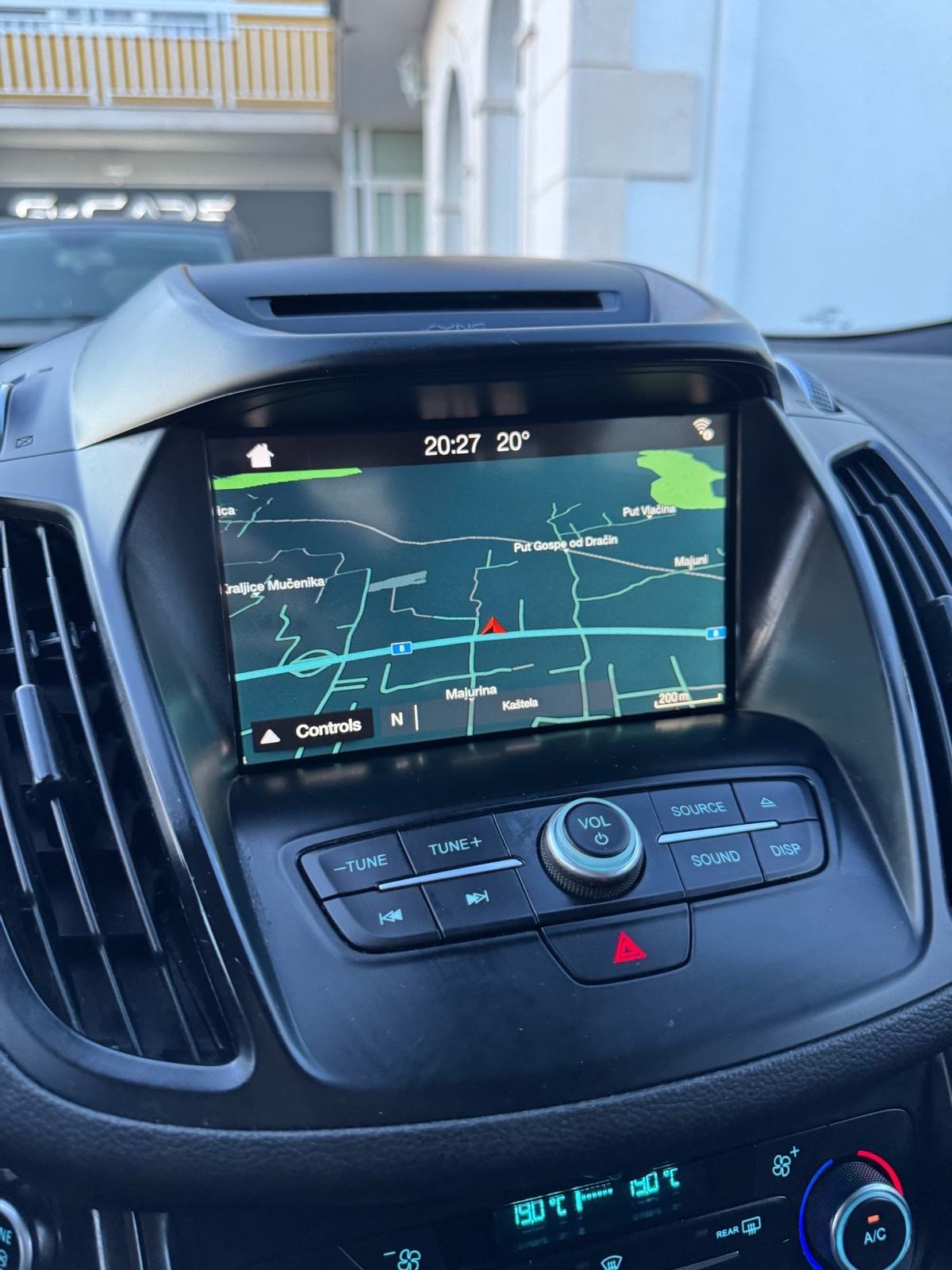 Ford Kuga 1,5 TDCi —Mod 2019—110tkm—REG.GOD.DANA—AMBIENT—NAVI—JAMSTVO!, fotografija 17