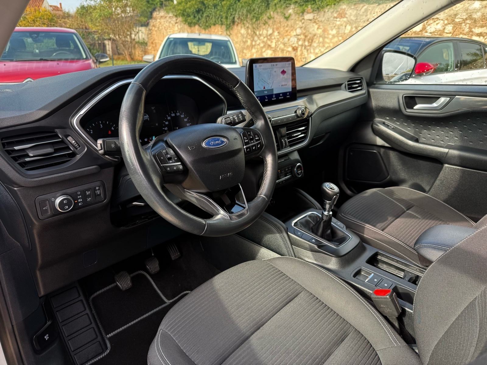 FORD Kuga 1.5 TDCi Titanium *120 ks+sva oprema+registracija 11/2026., fotografija 15