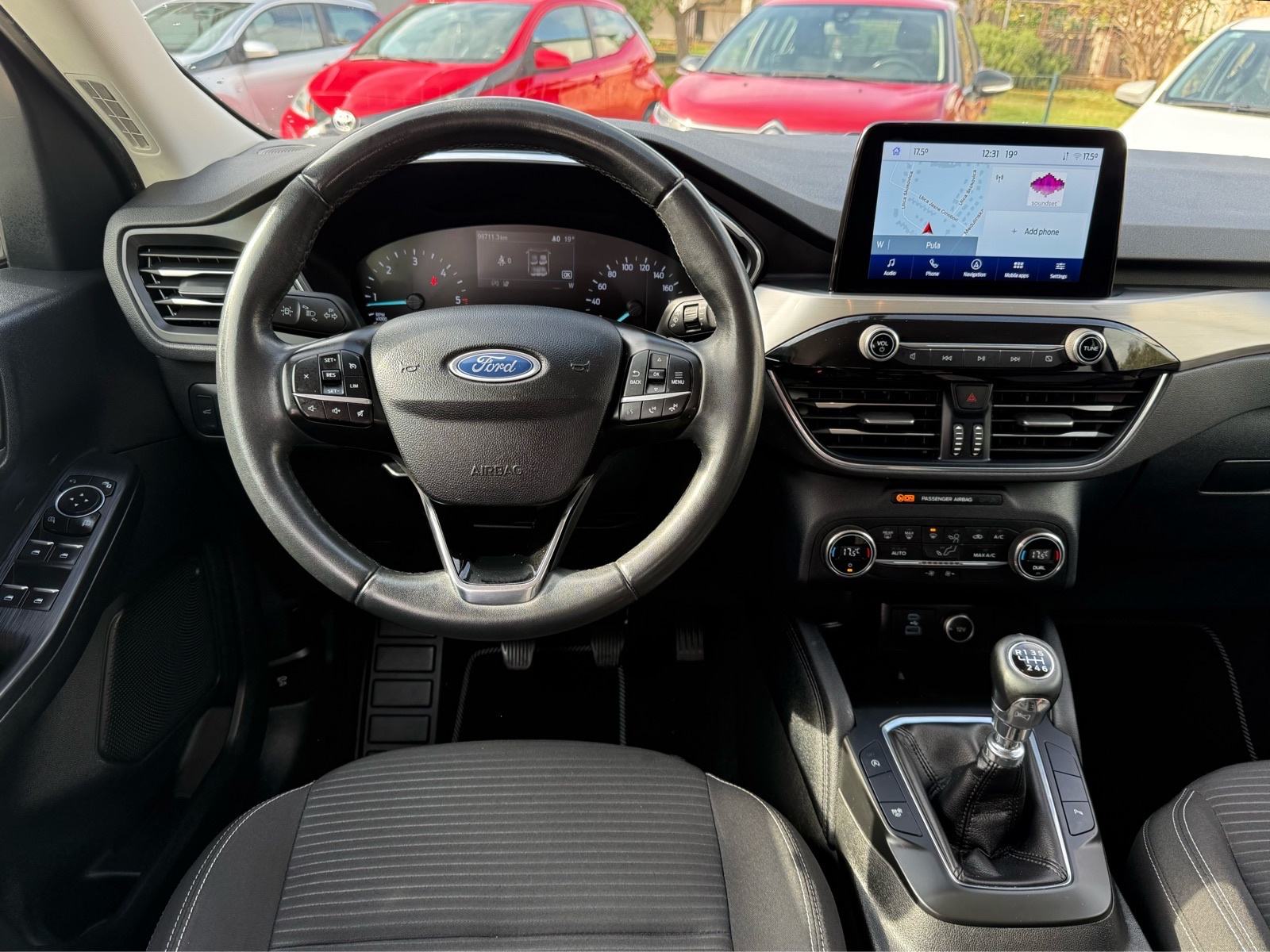 FORD Kuga 1.5 TDCi Titanium *120 ks+sva oprema+registracija 11/2026., fotografija 19