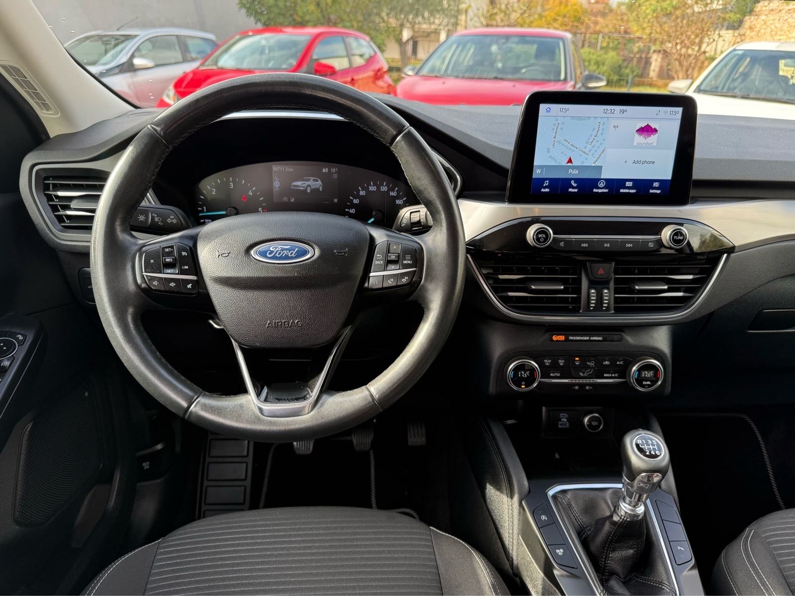 FORD Kuga 1.5 TDCi Titanium *120 ks+sva oprema+registracija 11/2026., fotografija 16