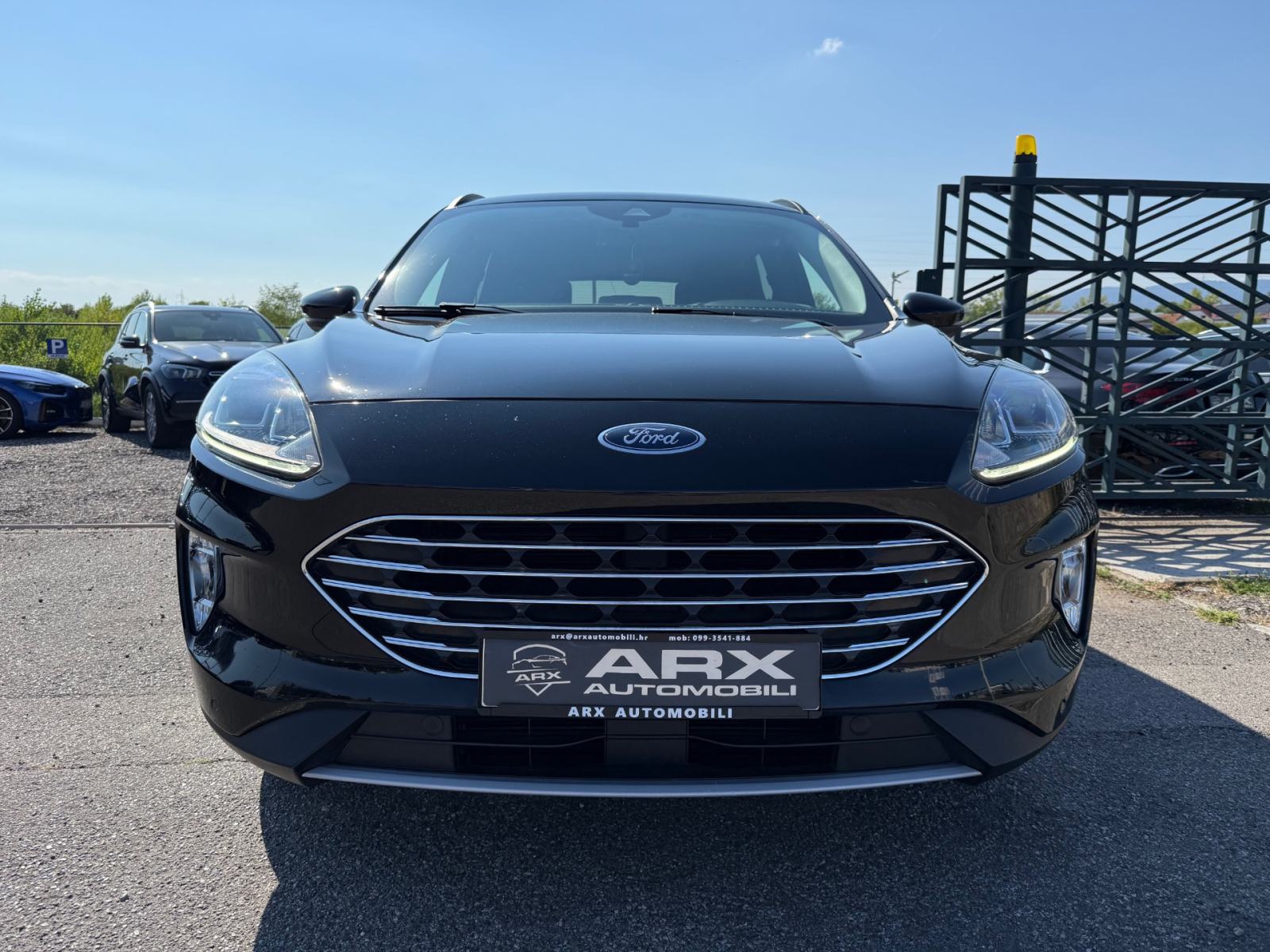 Ford Kuga 1.5EcoBoost AUTOMATIK °NAVI°KAMERA°JAMSTVO 12MJ°LEASING BEZ, fotografija 2