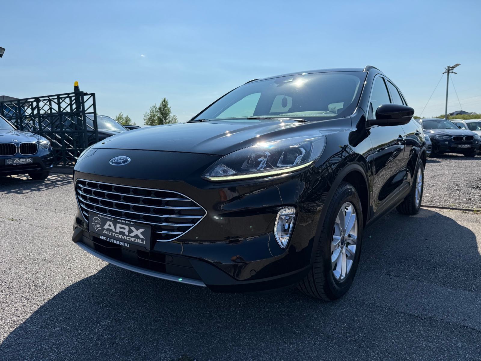 Ford Kuga 1.5EcoBoost AUTOMATIK °NAVI°KAMERA°JAMSTVO 12MJ°LEASING BEZ, fotografija 3