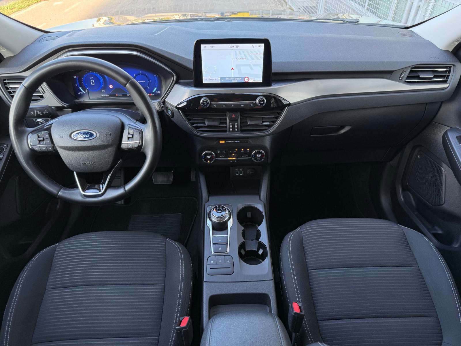 Ford Kuga 1.5EcoBoost AUTOMATIK °NAVI°KAMERA°JAMSTVO 12MJ°LEASING BEZ, fotografija 11