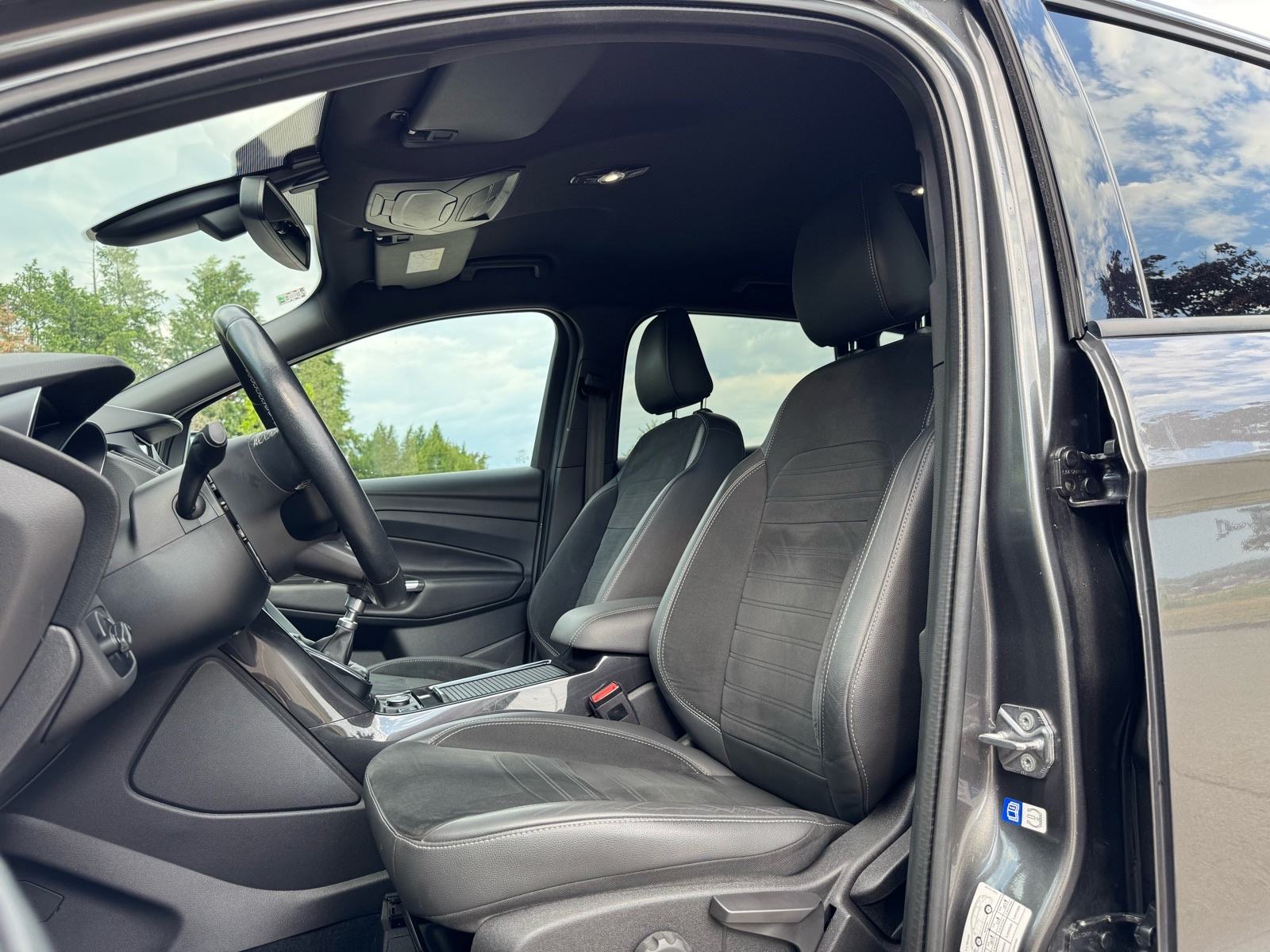 Ford Kuga 1.5tdci ST Line•FULL•Veliki servis•Reg. 5/27•, fotografija 13