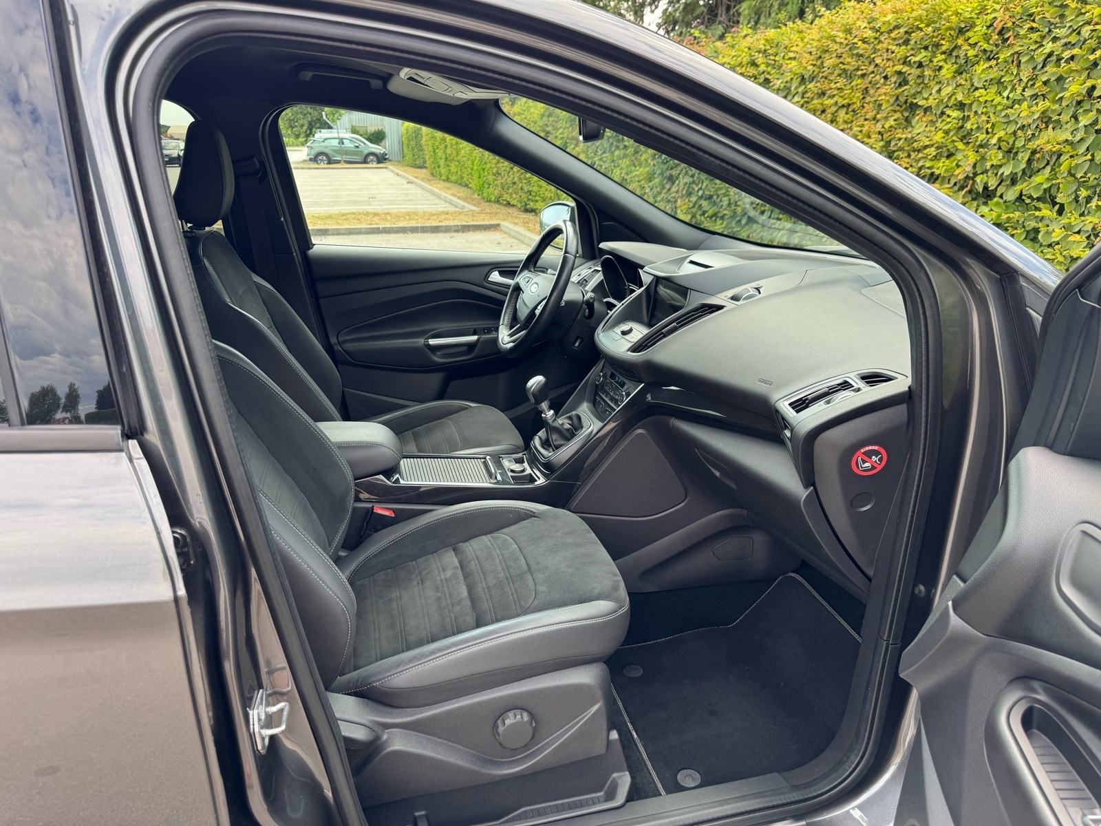 Ford Kuga 1.5tdci ST Line•FULL•Veliki servis•Reg. 5/27•, fotografija 12