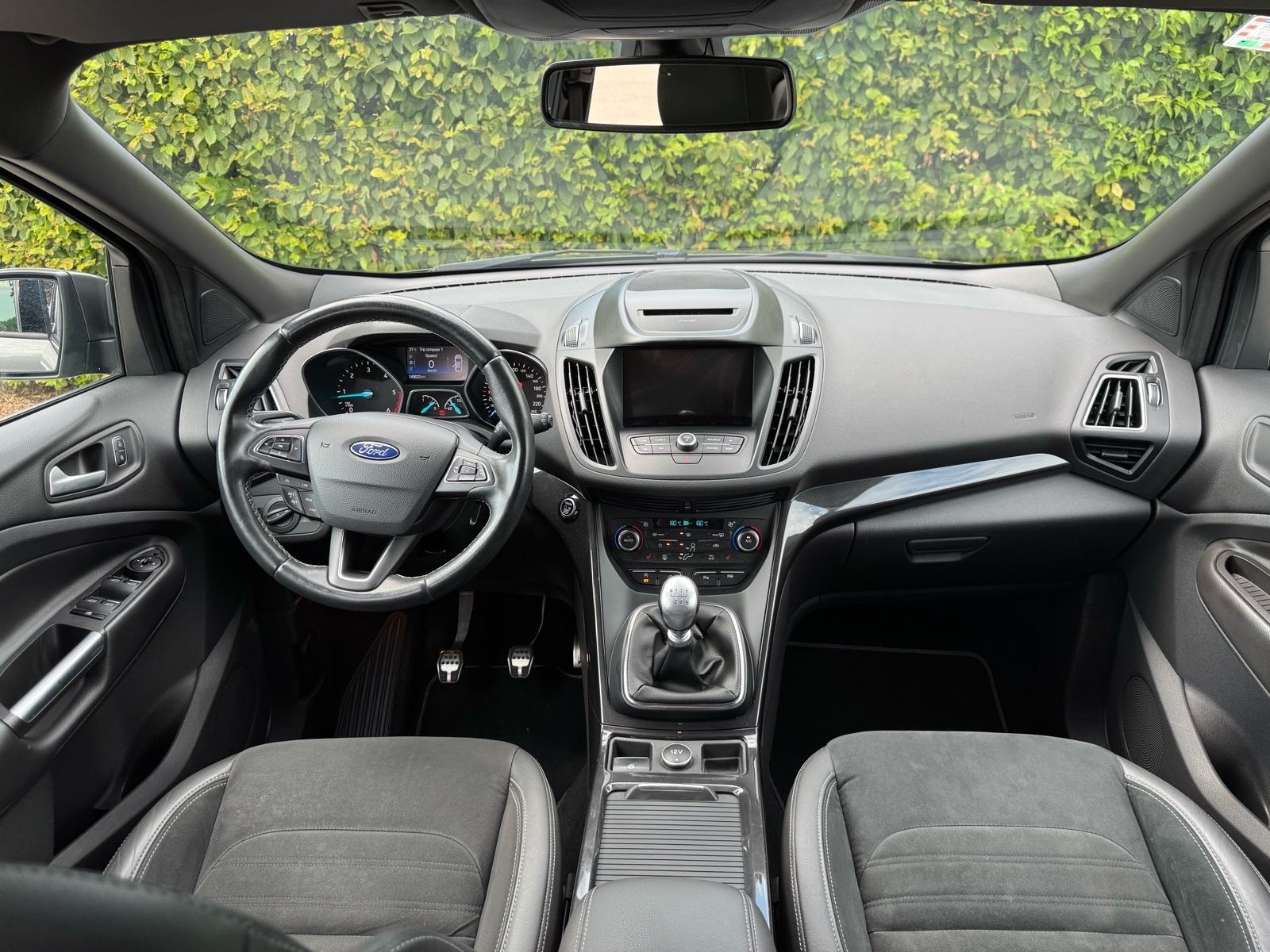 Ford Kuga 1.5tdci ST Line•FULL•Veliki servis•Reg. 5/27•, fotografija 9
