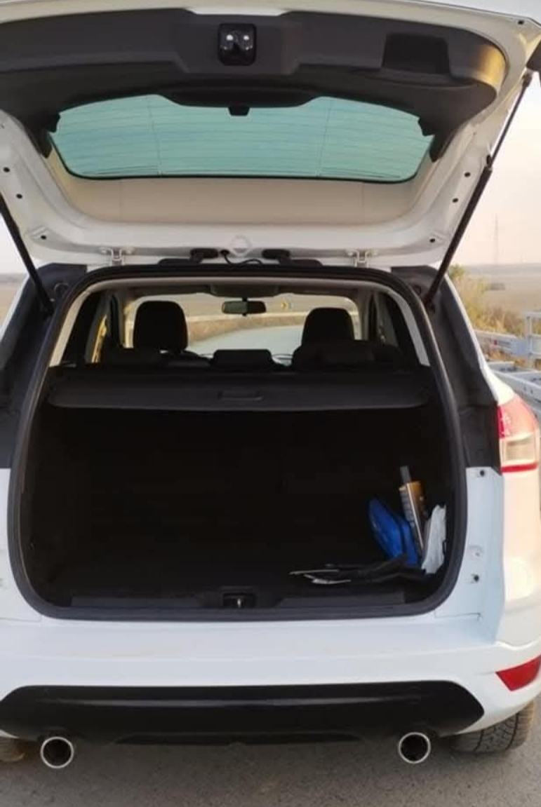 Ford Kuga 2.0 4WD, fotografija 3
