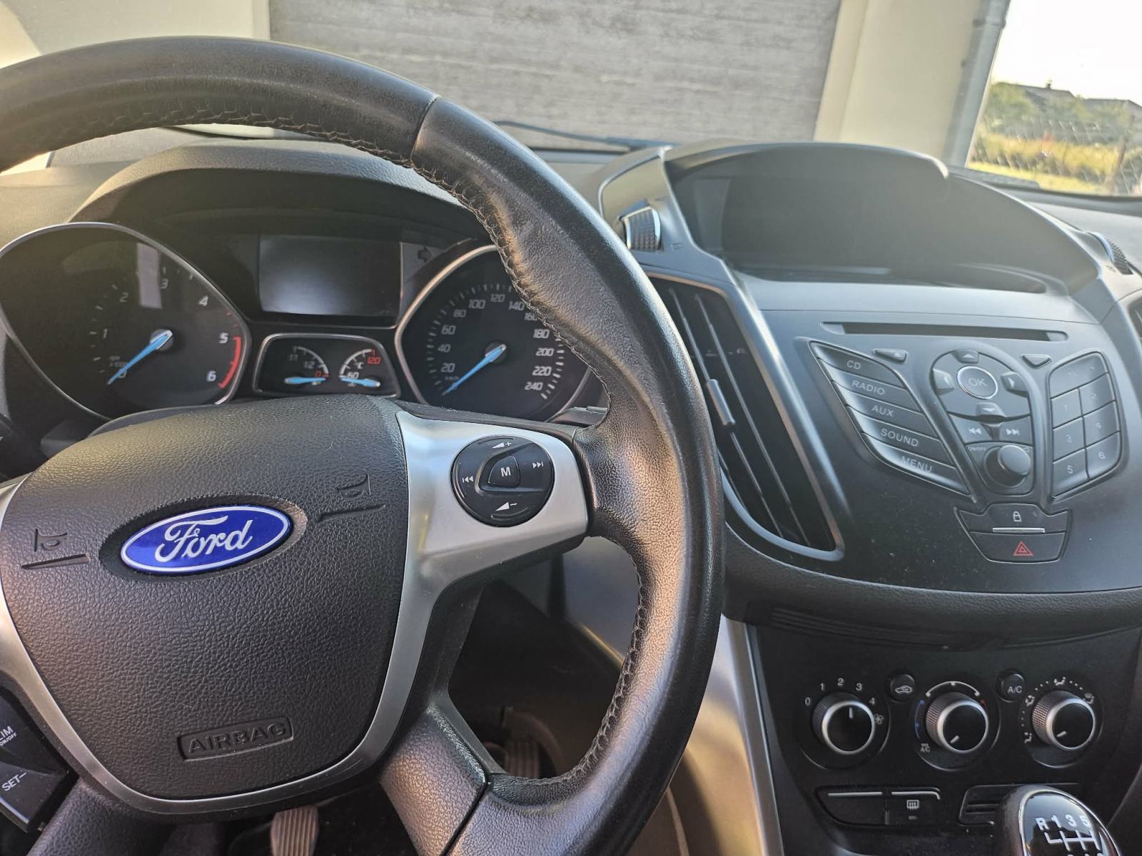 Ford Kuga 2.0 4WD, fotografija 9