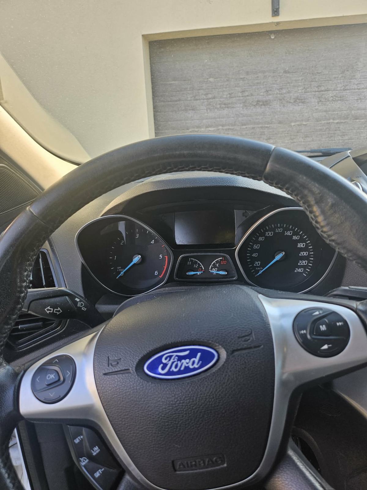 Ford Kuga 2.0 4WD, fotografija 10