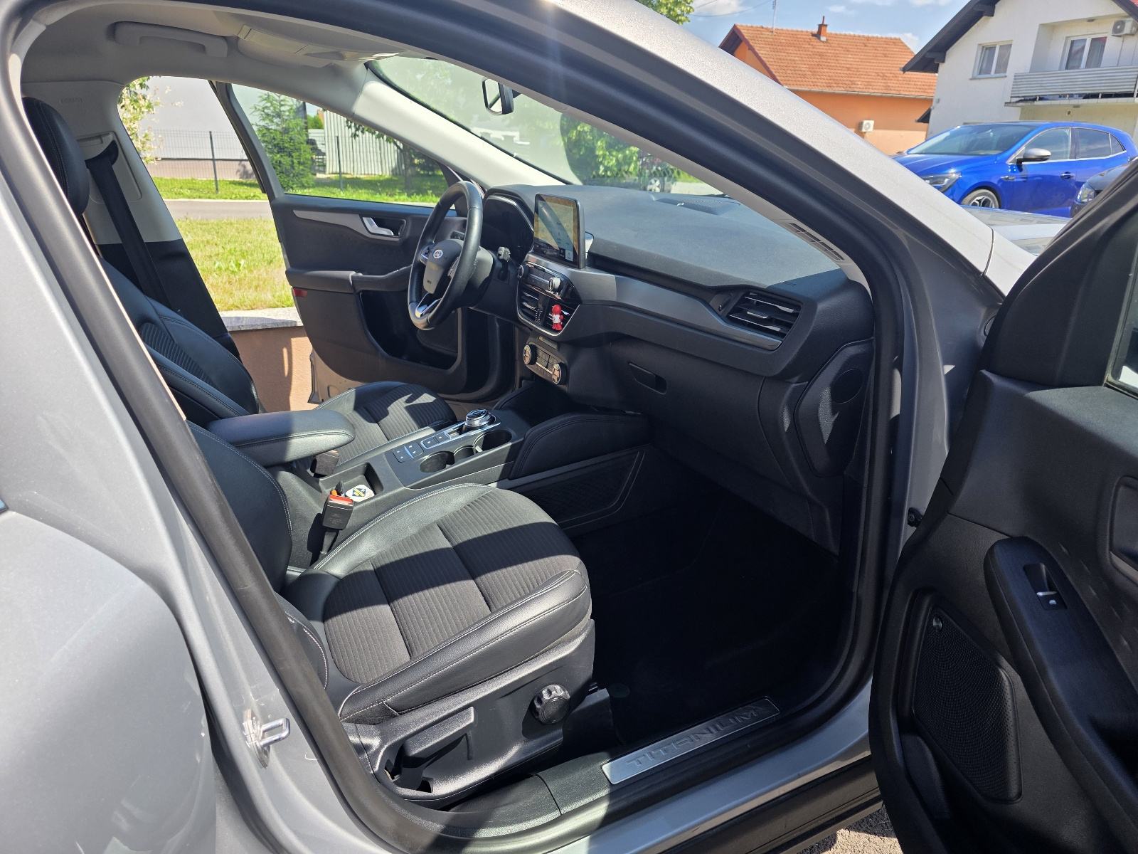 Ford Kuga 2,0 EcoBlue automatik TITANIUM LEASING R1 SERVISNA, fotografija 11