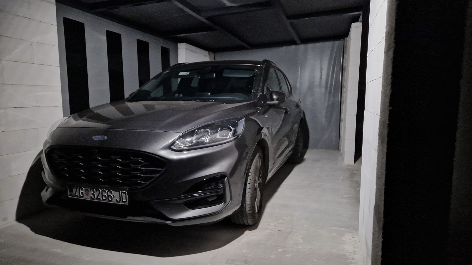 Ford Kuga 2.0 EcoBlue mHEV ST-Line, fotografija 3