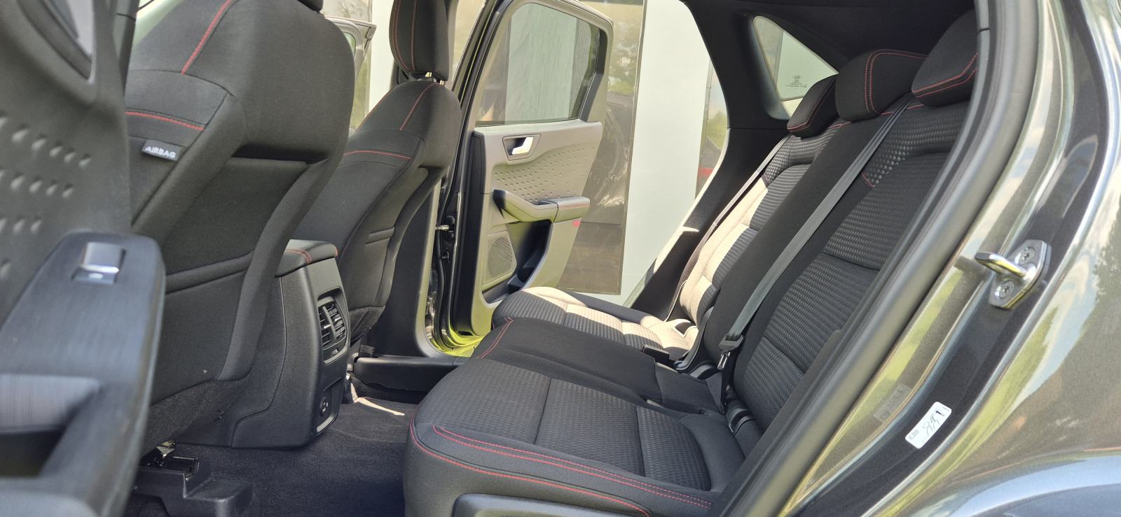 Ford Kuga 2.0 EcoBlue mHEV ST-Line, fotografija 6