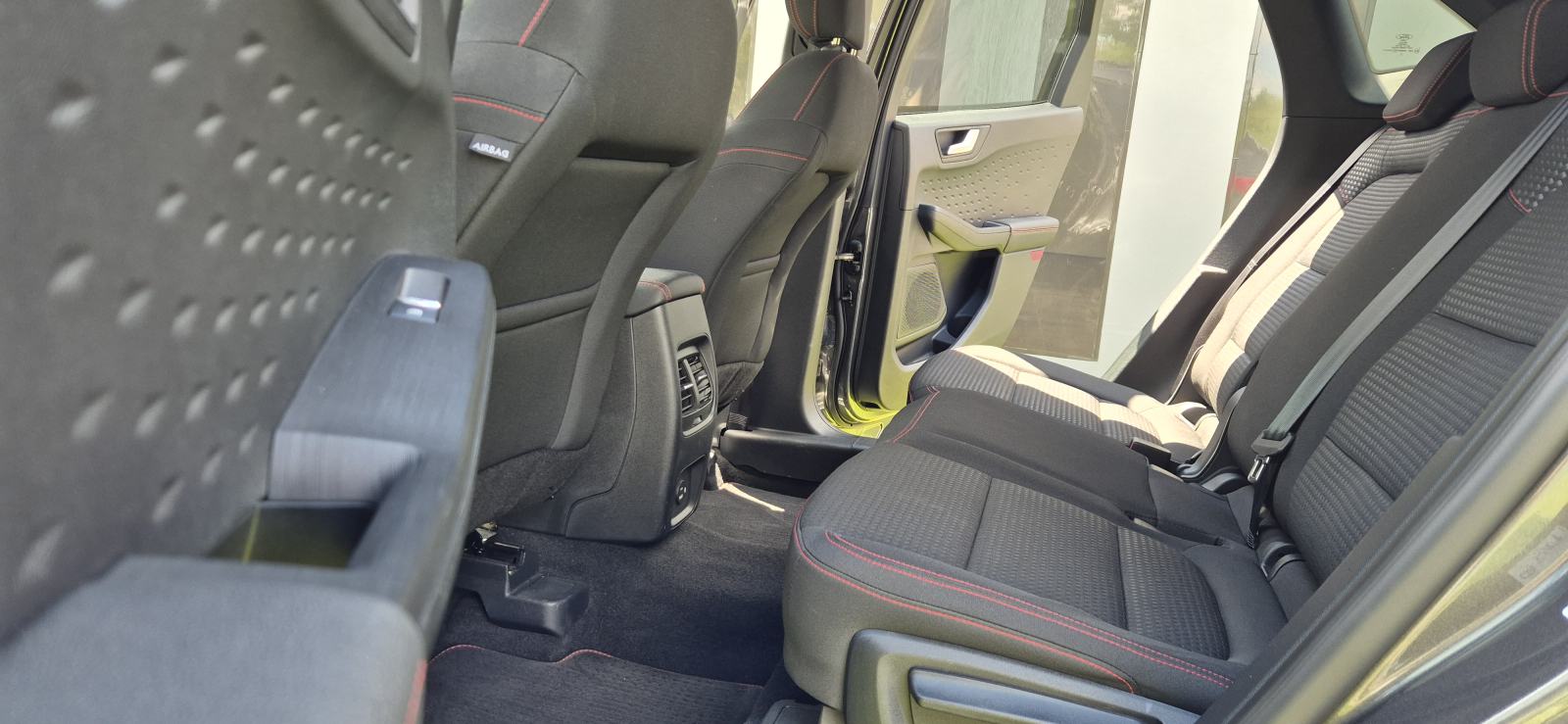 Ford Kuga 2.0 EcoBlue mHEV ST-Line, fotografija 7