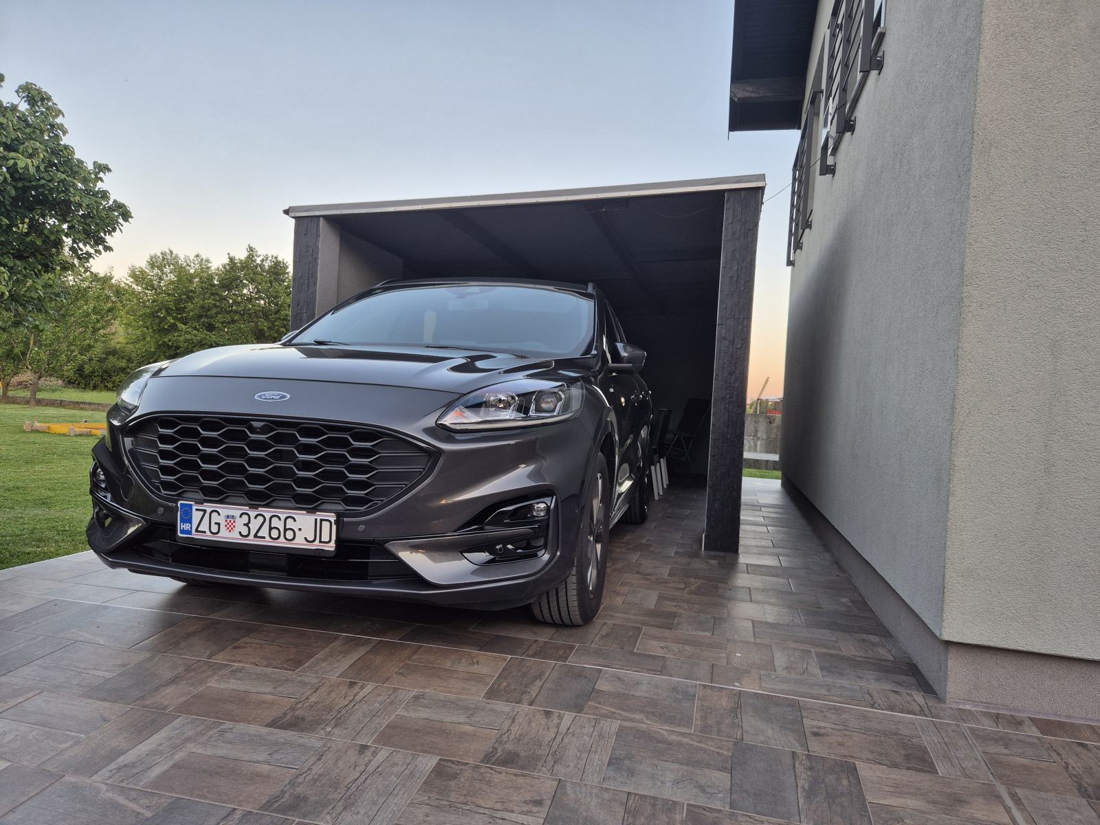 Ford Kuga 2.0 EcoBlue mHEV ST-Line, fotografija 2