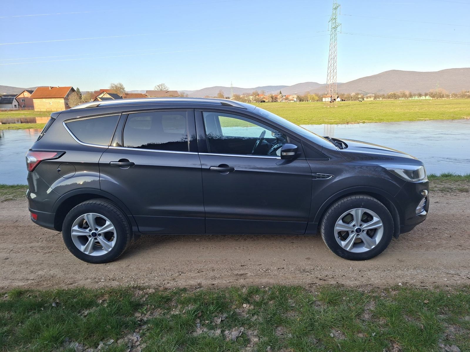 Ford Kuga 2.0 TDCI, 109tkm, fotografija 3