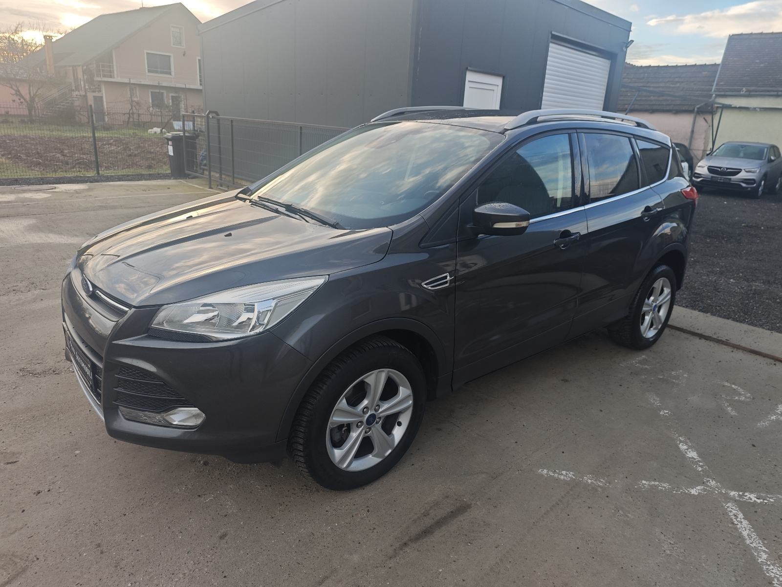 Ford Kuga 2,0 TDCI PLus- Jamstvo 12 mjeseci;Kartice;rate-, fotografija 3