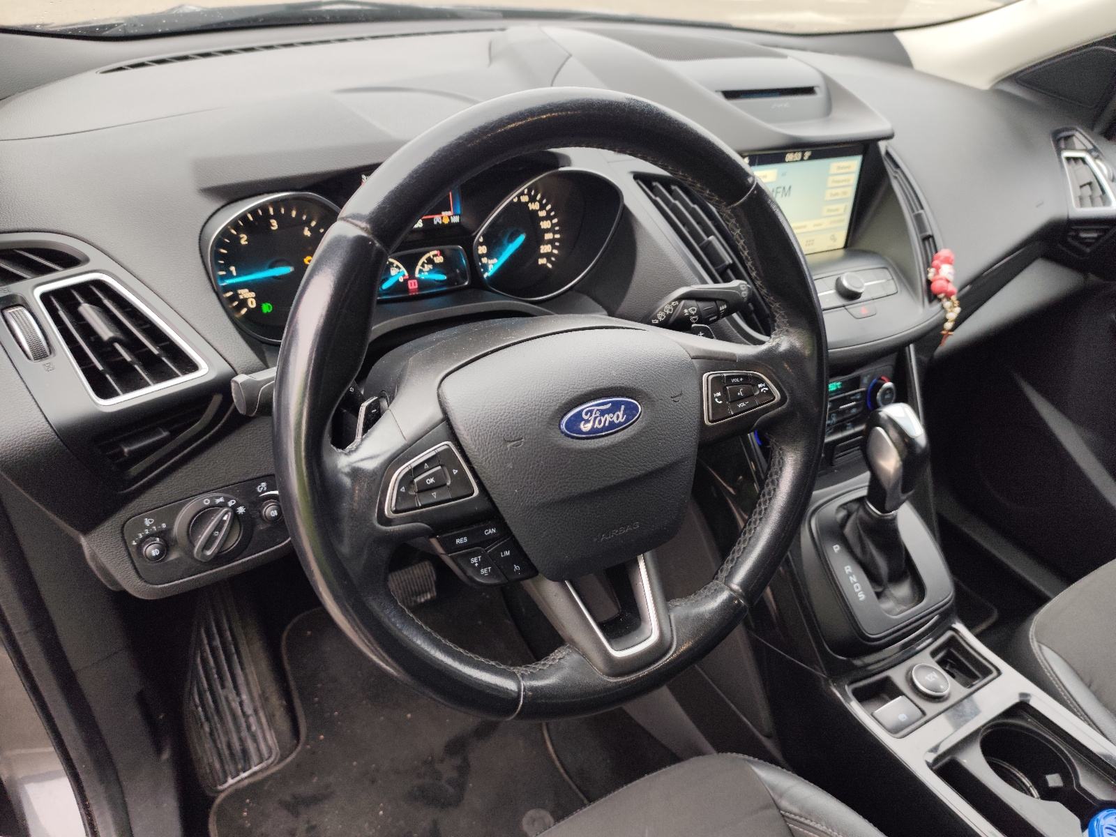 FORD KUGA 2,0TDCI AUTOMATIK EURO 6 NIKAD U SUDARU...., fotografija 17