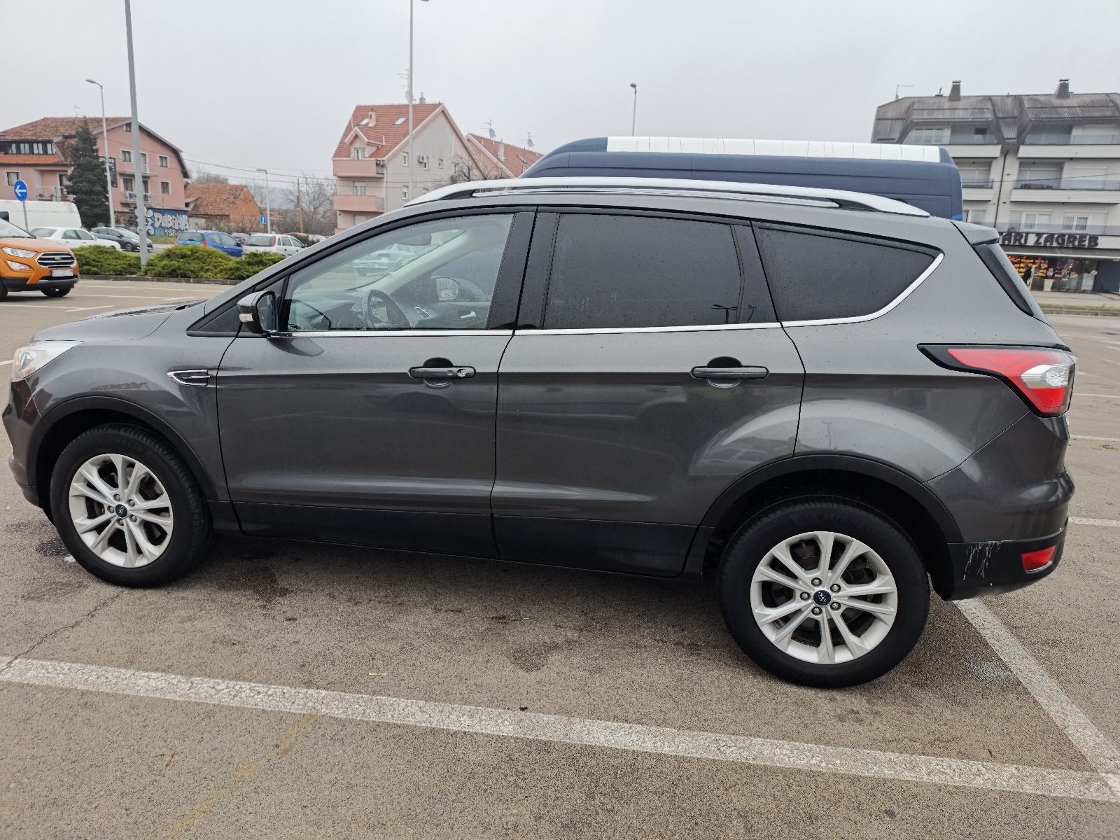 FORD KUGA 2,0TDCI AUTOMATIK EURO 6 NIKAD U SUDARU...., fotografija 10