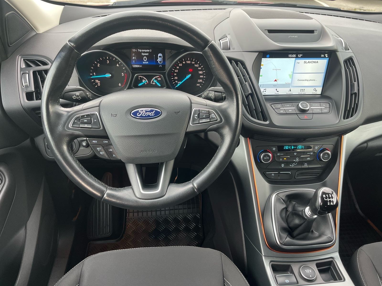 Ford Kuga 2,0 TDCi Titanium, fotografija 15