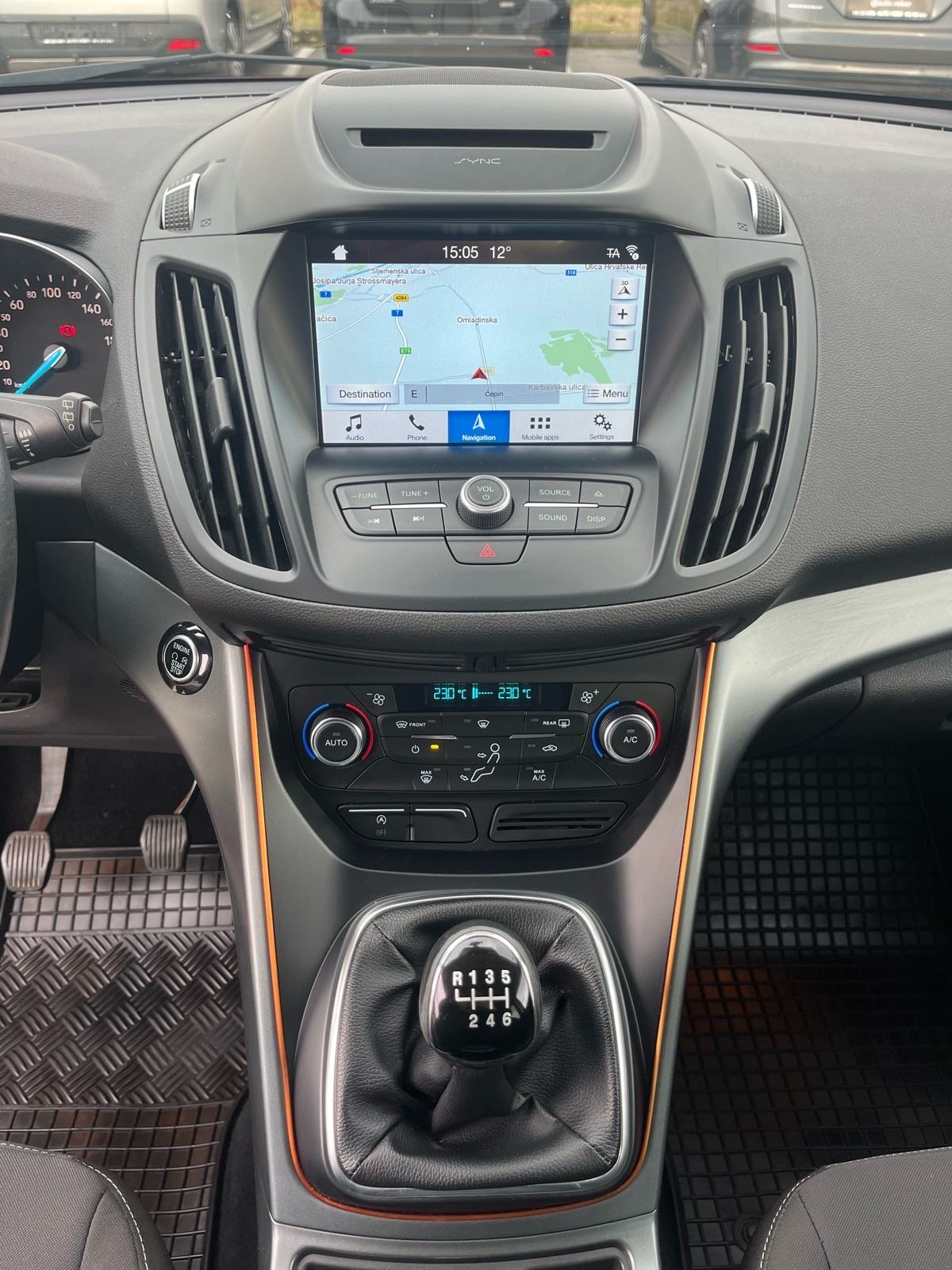 Ford Kuga 2,0 TDCi Titanium, fotografija 16
