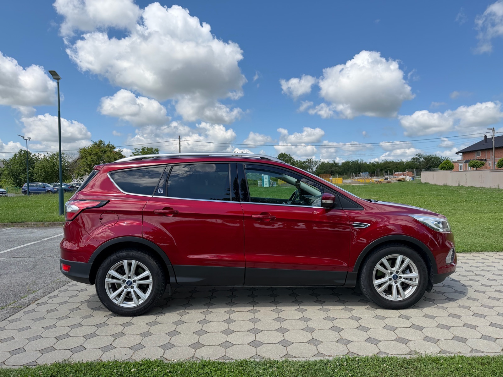 Ford Kuga 2,0 TDCi Titanium, fotografija 2