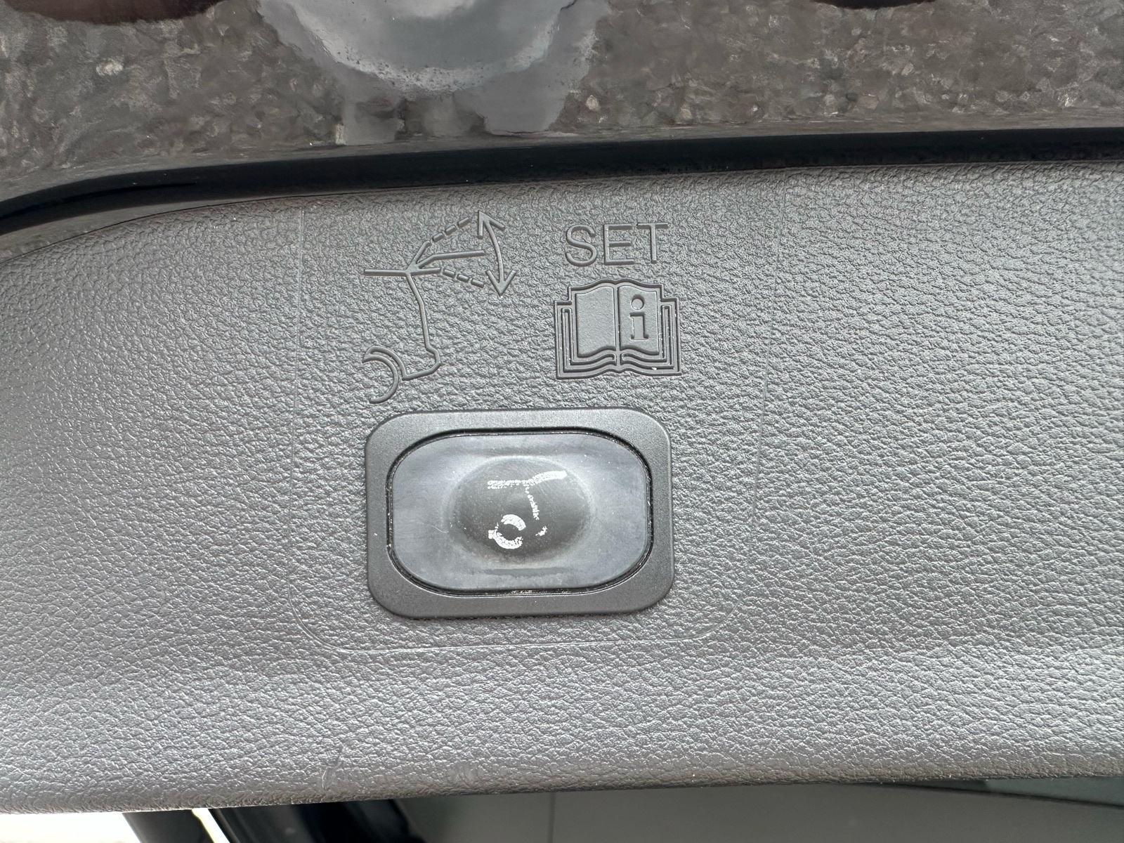 Ford Kuga 2,0 TDCI ST-LINE 4 WD POWERSHIFT AUTOMATIK, fotografija 20
