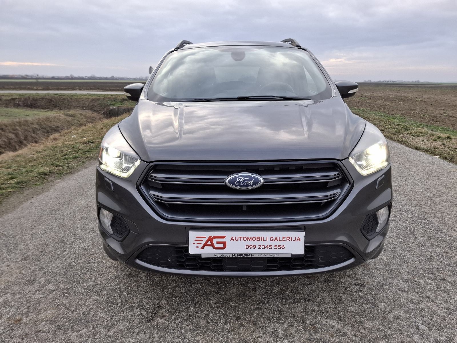 FORD KUGA 2,0 TDCi ST-LINE, AUTOMATIK, AWD, fotografija 2