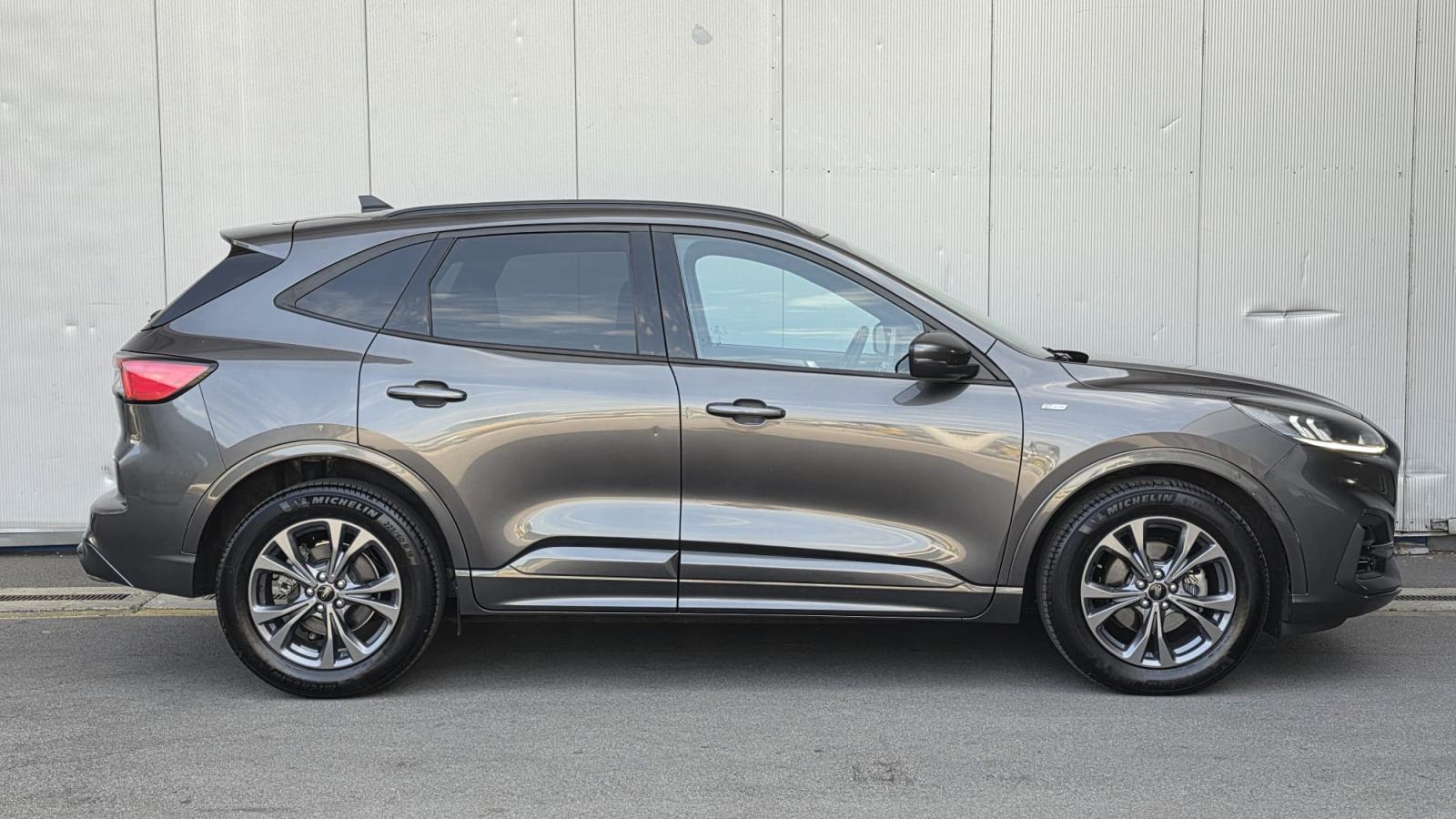 Ford Kuga 2,5 FHEV ( FULL HIBRID) ST-LINE, VIRTUAL, JAMSTVO, PDV, fotografija 5
