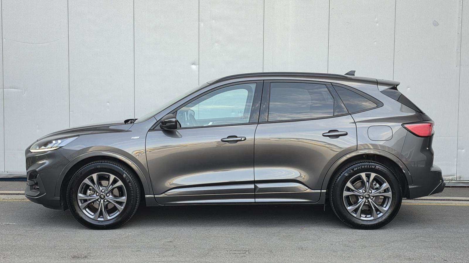 Ford Kuga 2,5 FHEV ( FULL HIBRID) ST-LINE, VIRTUAL, JAMSTVO, PDV, fotografija 4