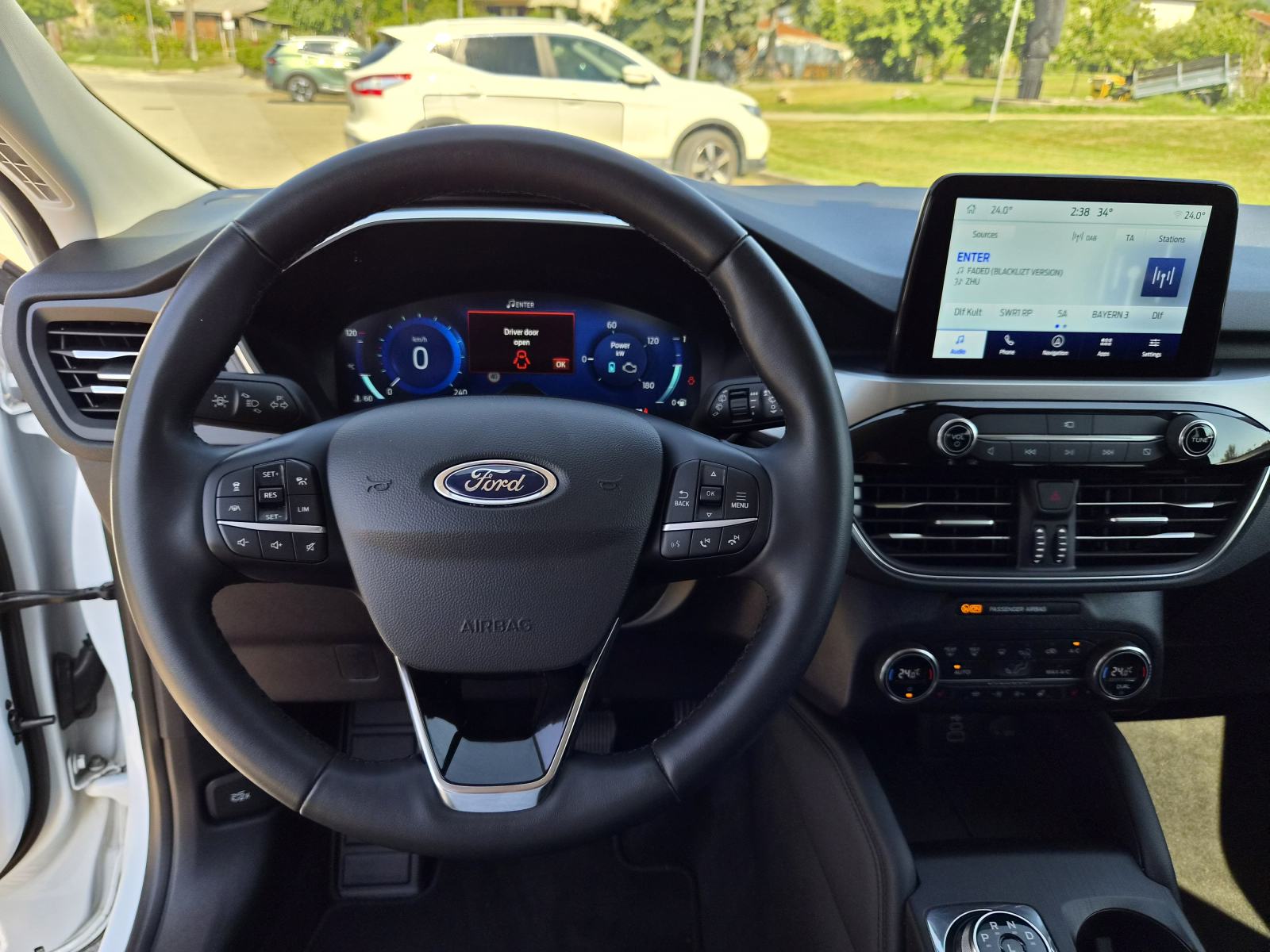 Ford Kuga 2,5 PHEV, 2022., TITANIUM, PLUG-IN HYBRID, AUTOMATIK, PDV, fotografija 15