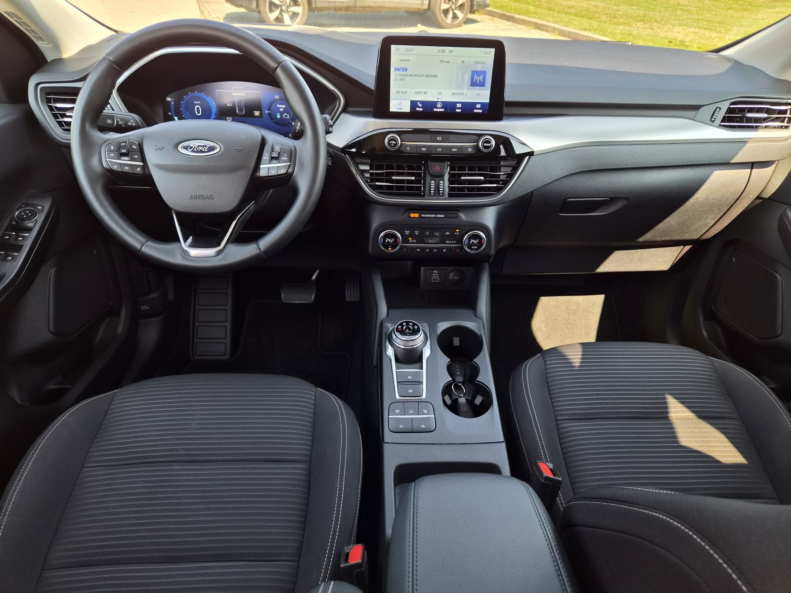 Ford Kuga 2,5 PHEV, 2022., TITANIUM, PLUG-IN HYBRID, AUTOMATIK, PDV, fotografija 14