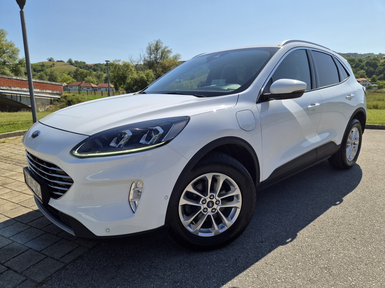 Ford Kuga 2,5 PHEV, 2022., TITANIUM, PLUG-IN HYBRID, AUTOMATIK, PDV, fotografija 1