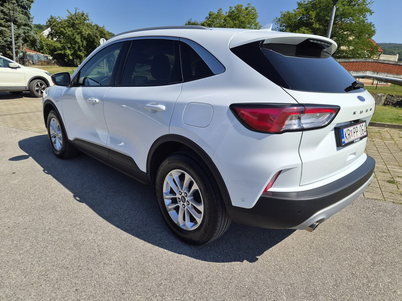 Ford Kuga 2,5 PHEV, 2022., TITANIUM, PLUG-IN HYBRID, AUTOMATIK, PDV, fotografija 4