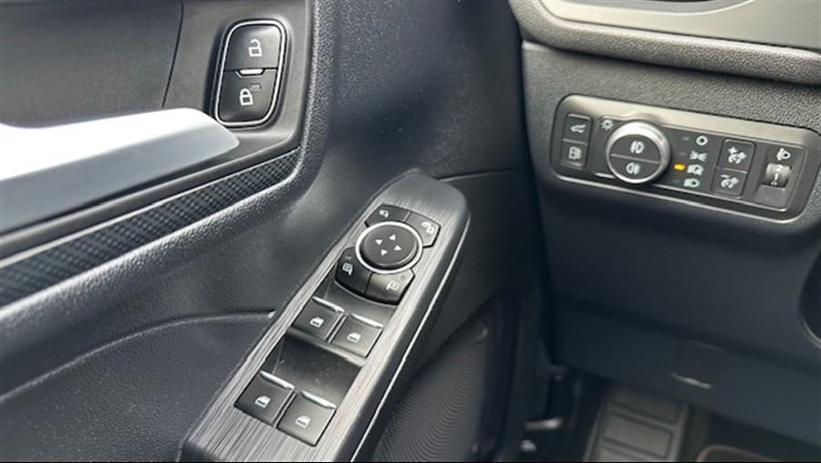 Ford Kuga 2.5 PHEV, Plug in Hybrid, ST-Line X, LED, B&O, Kamera...., fotografija 19