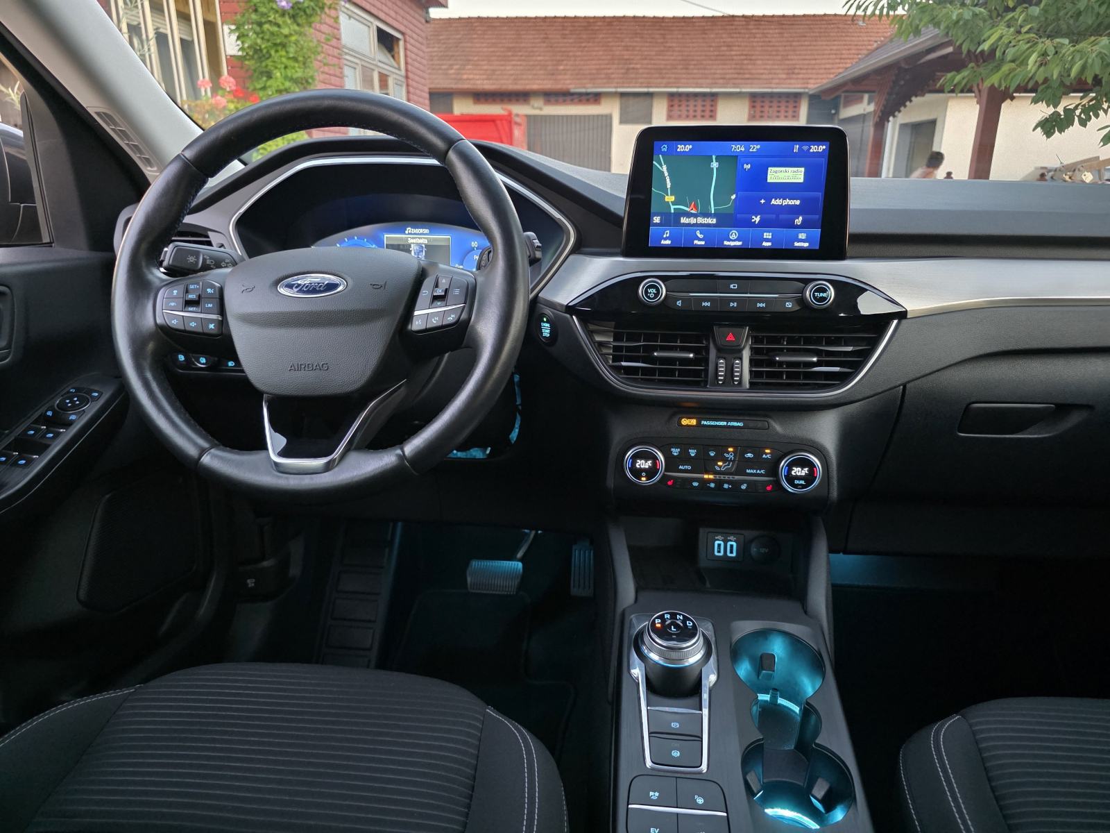 Ford Kuga 2.5 Plug in Hybrid Titanium *reg. godinu dana *besprijekoran, fotografija 17
