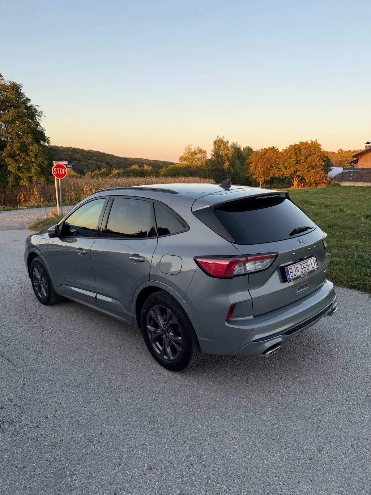 Ford Kuga 2,5 ST-line automatik, fotografija 6