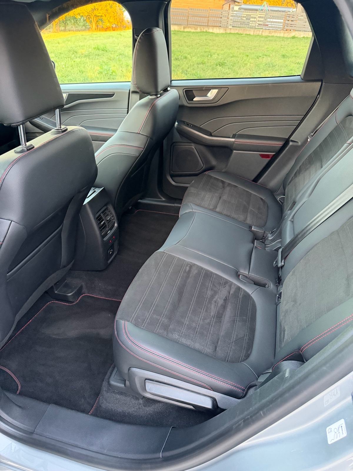 Ford Kuga 2,5 ST-line automatik, fotografija 12
