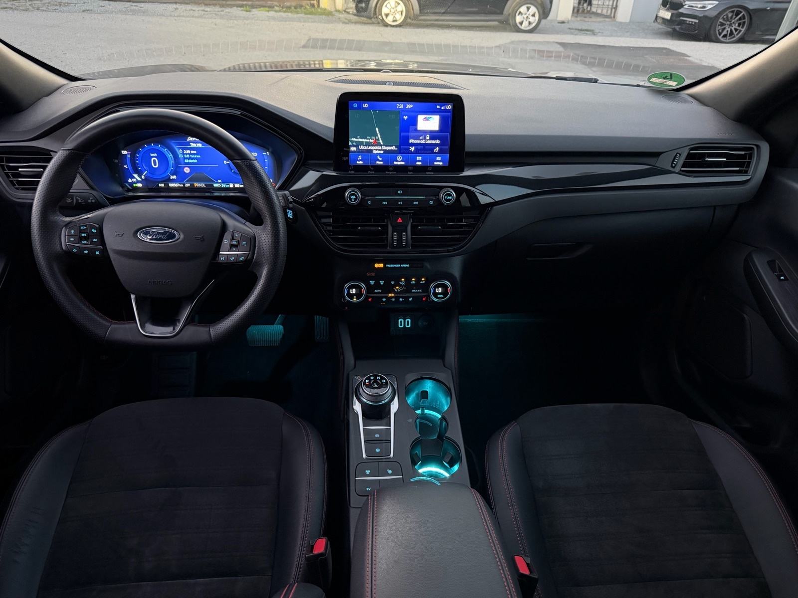 Ford Kuga 2,5 ST-line automatik, fotografija 8