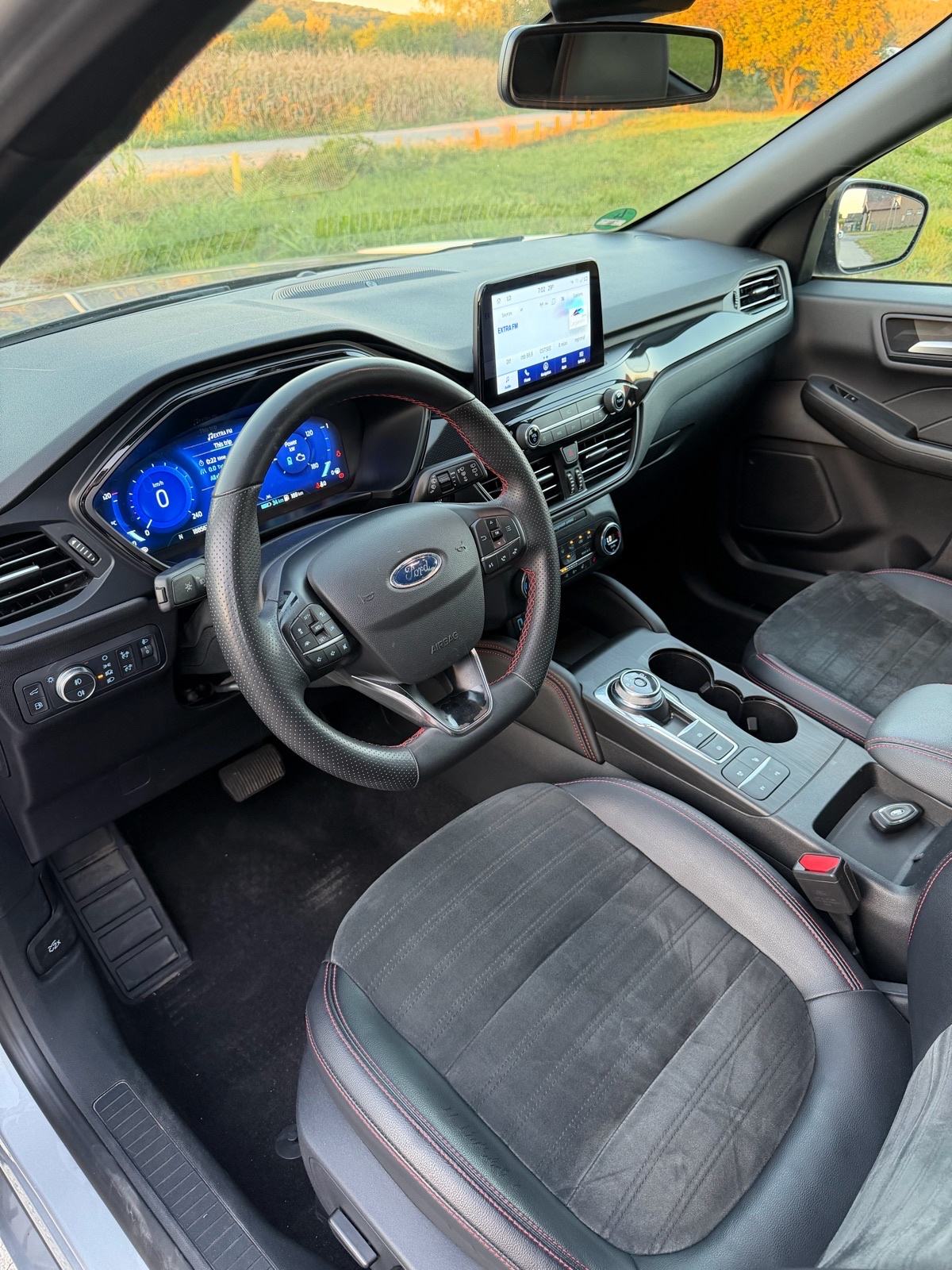 Ford Kuga 2,5 ST-line automatik, fotografija 11
