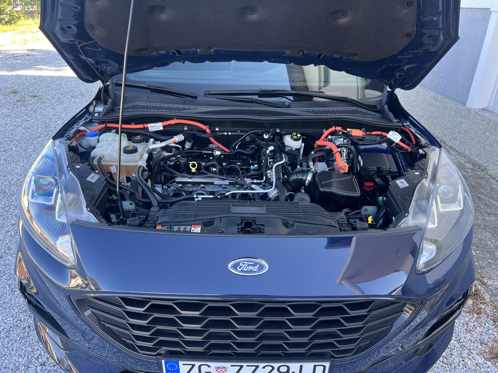 Ford Kuga 2,5 ST, fotografija 4