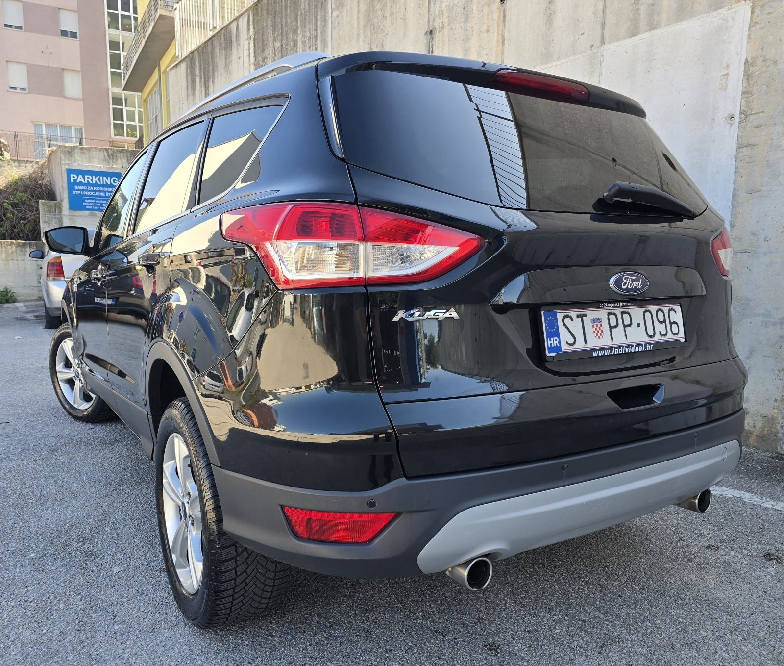 Ford Kuga 2,0 TDCi ⛔️SERVISIRAN+JAMSTVO⛔️, fotografija 4