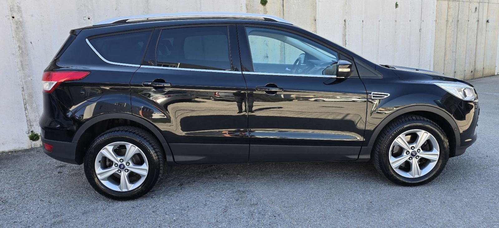Ford Kuga 2,0 TDCi ⛔️SERVISIRAN+JAMSTVO⛔️, fotografija 5