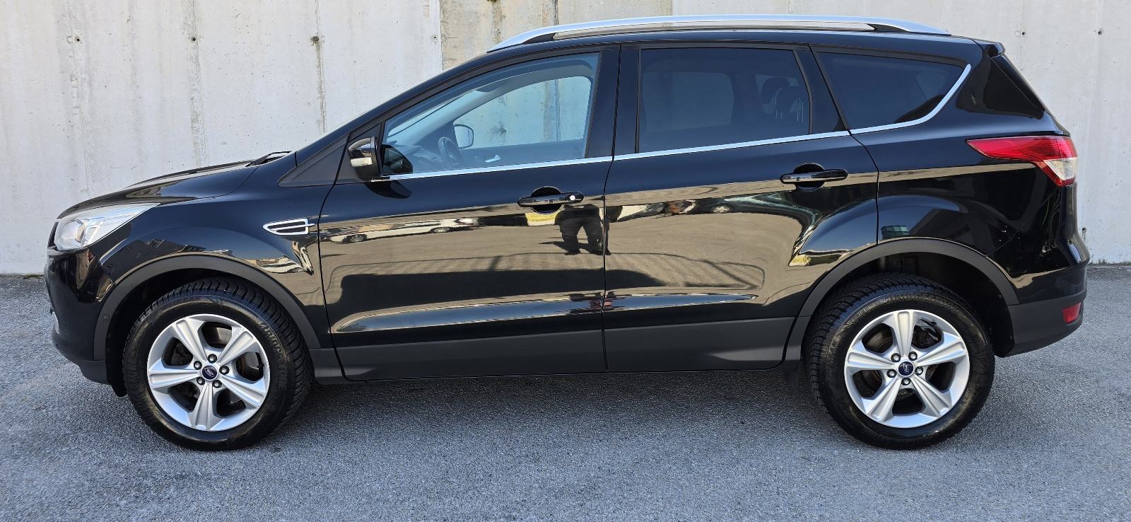 Ford Kuga 2,0 TDCi ⛔️SERVISIRAN+JAMSTVO⛔️, fotografija 6