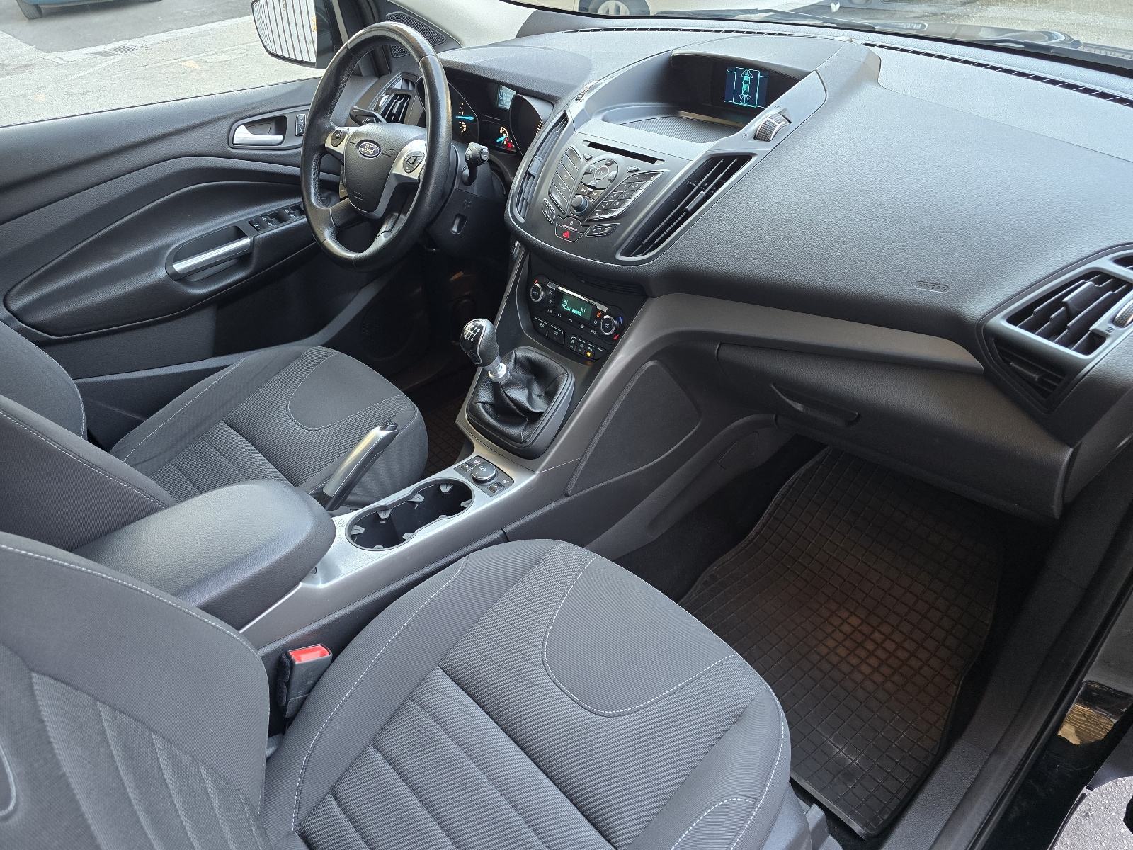 Ford Kuga 2,0 TDCi ⛔️SERVISIRAN+JAMSTVO⛔️, fotografija 12