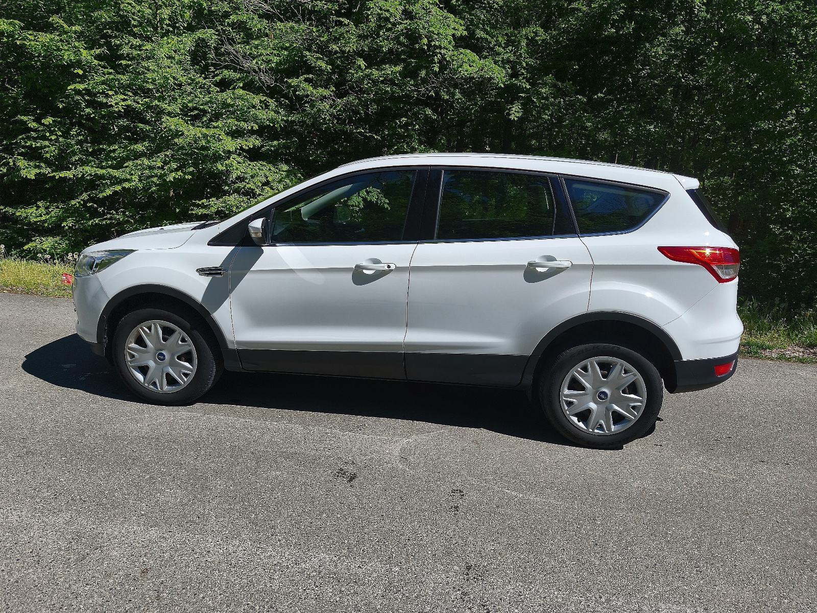 Ford Kuga 2WD 2,0, fotografija 3
