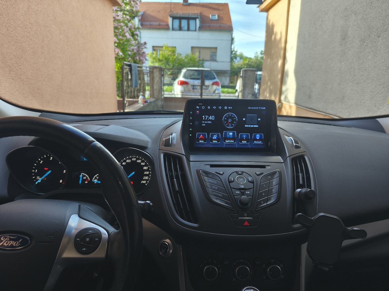 Ford Kuga 2WD 2,0, fotografija 8