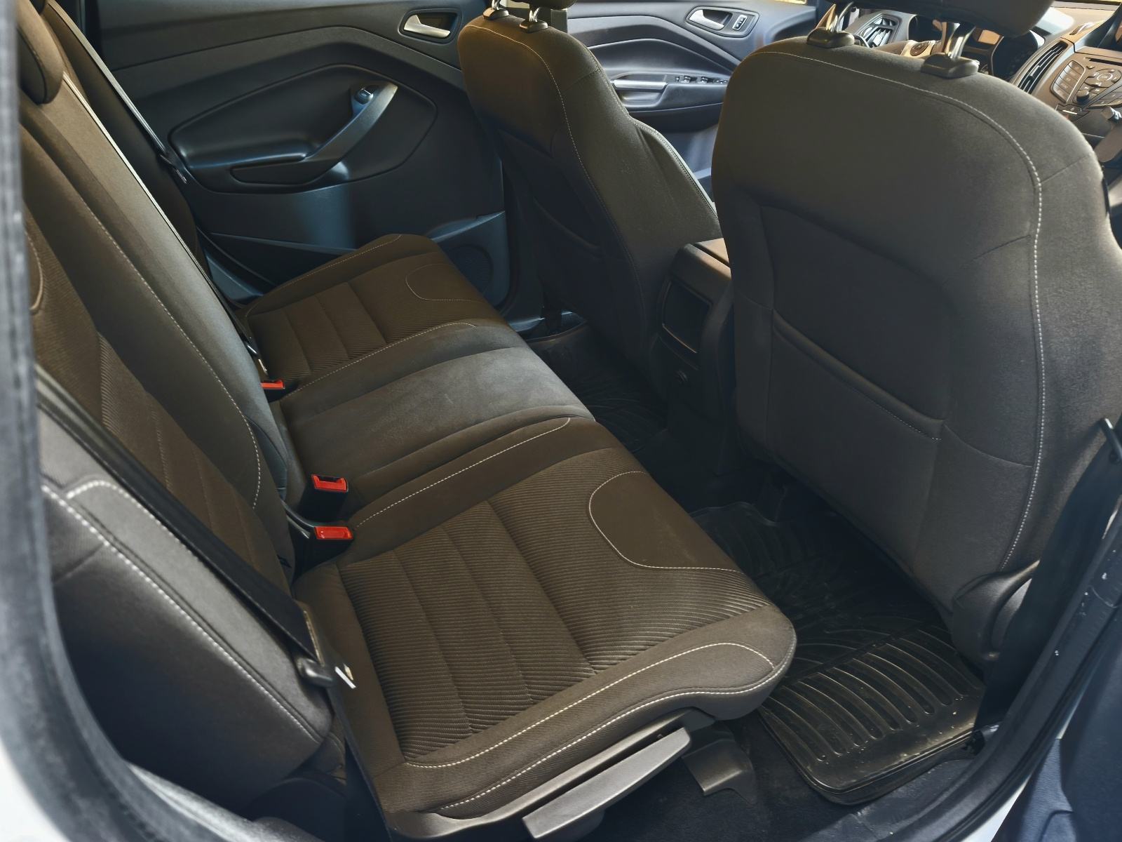 Ford Kuga 2WD 2,0, fotografija 13