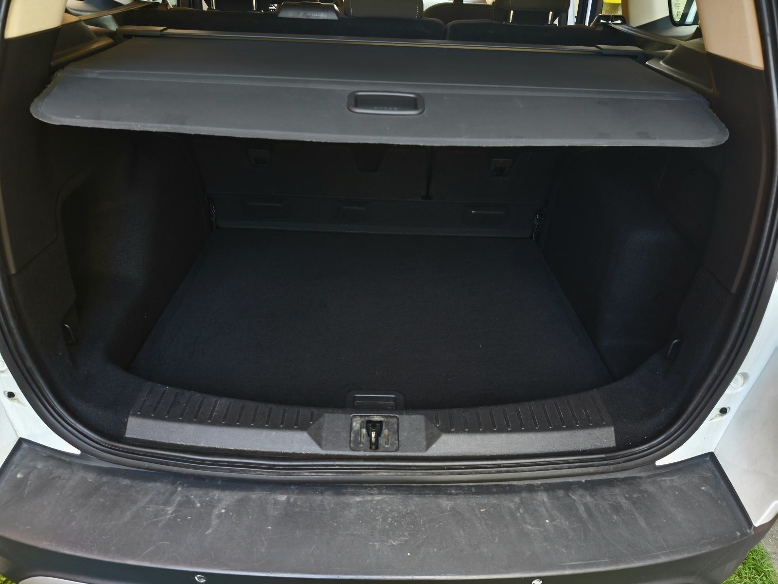 Ford Kuga 2WD 2,0, fotografija 14