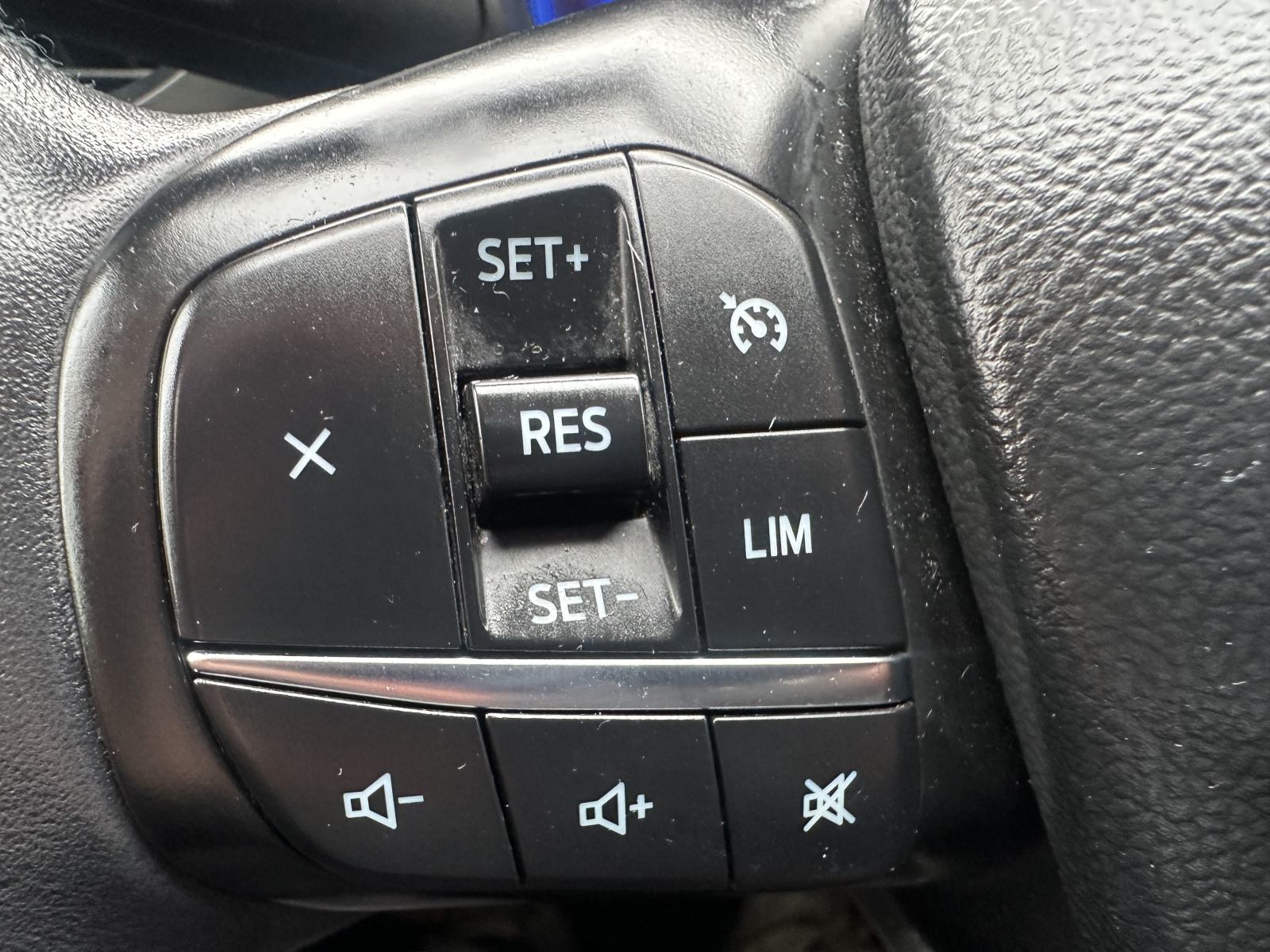 Ford Kuga Hybrid 2.5 190CV.KAMERA.NAVI.LED.SAMO 116.000 KM AUTOMATIK, fotografija 10